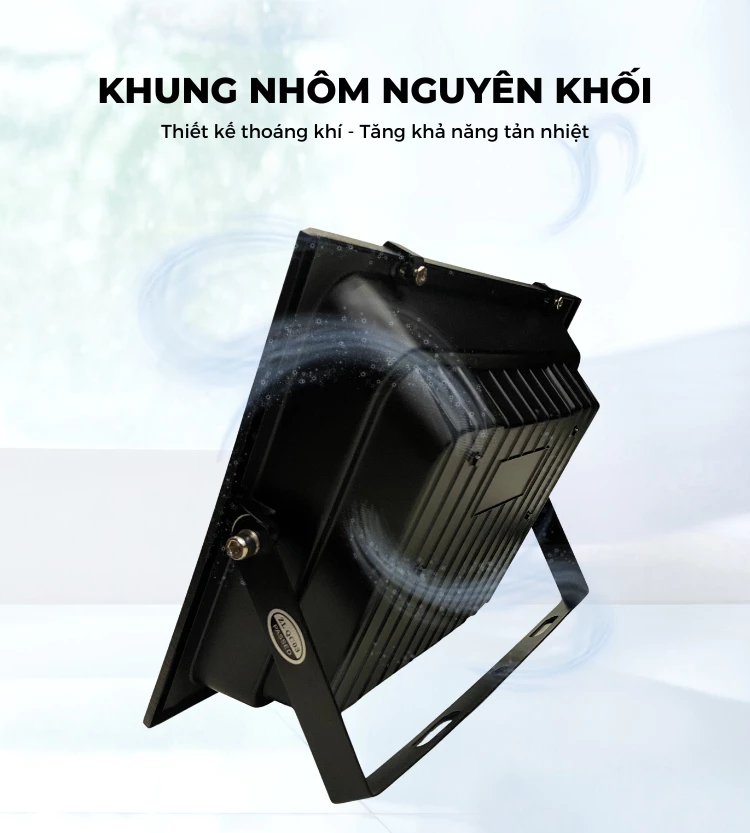 ĐÈN NĂNG LƯỢNG MẶT TRỜI 100W