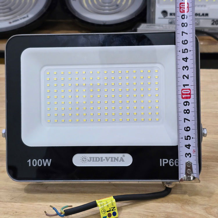 Đèn pha điện 100W