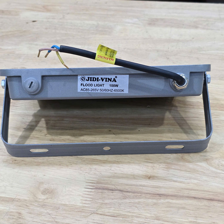 Đèn pha điện 100W