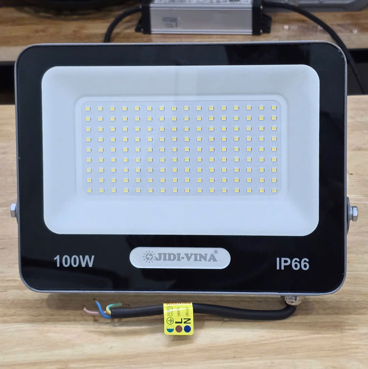 Đèn pha điện 100W