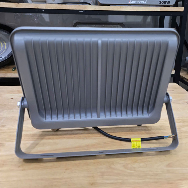 Đèn pha điện 200W