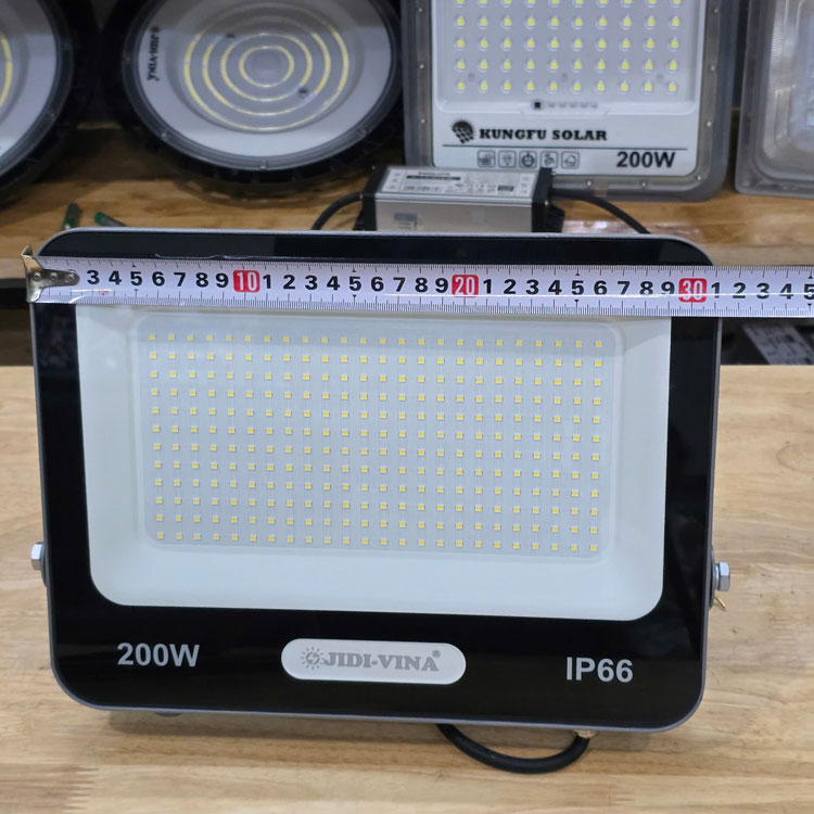 Đèn pha điện 200W