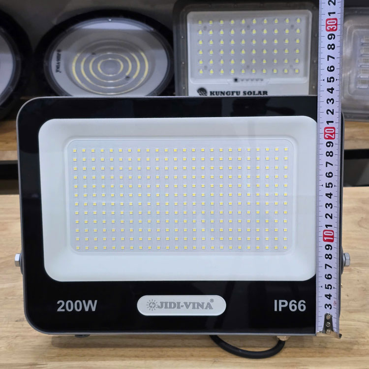 Đèn pha điện 200W