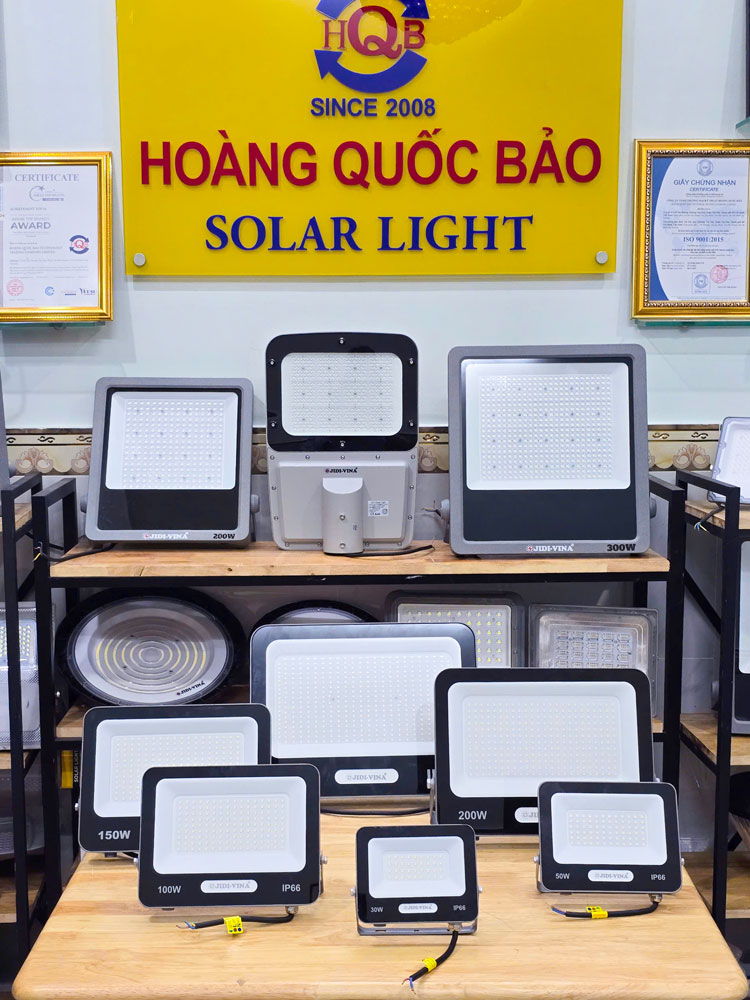 Đèn pha điện dòng EK