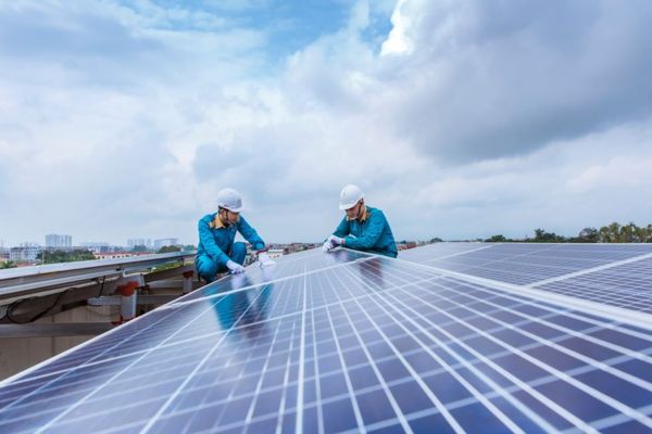 Hệ thống điện mặt trời hoạt động ổn định giúp tiết kiệm chi phí sửa chữa và thay thế